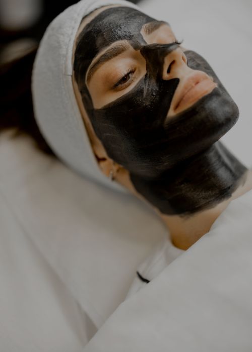 carbon-facials-preparation